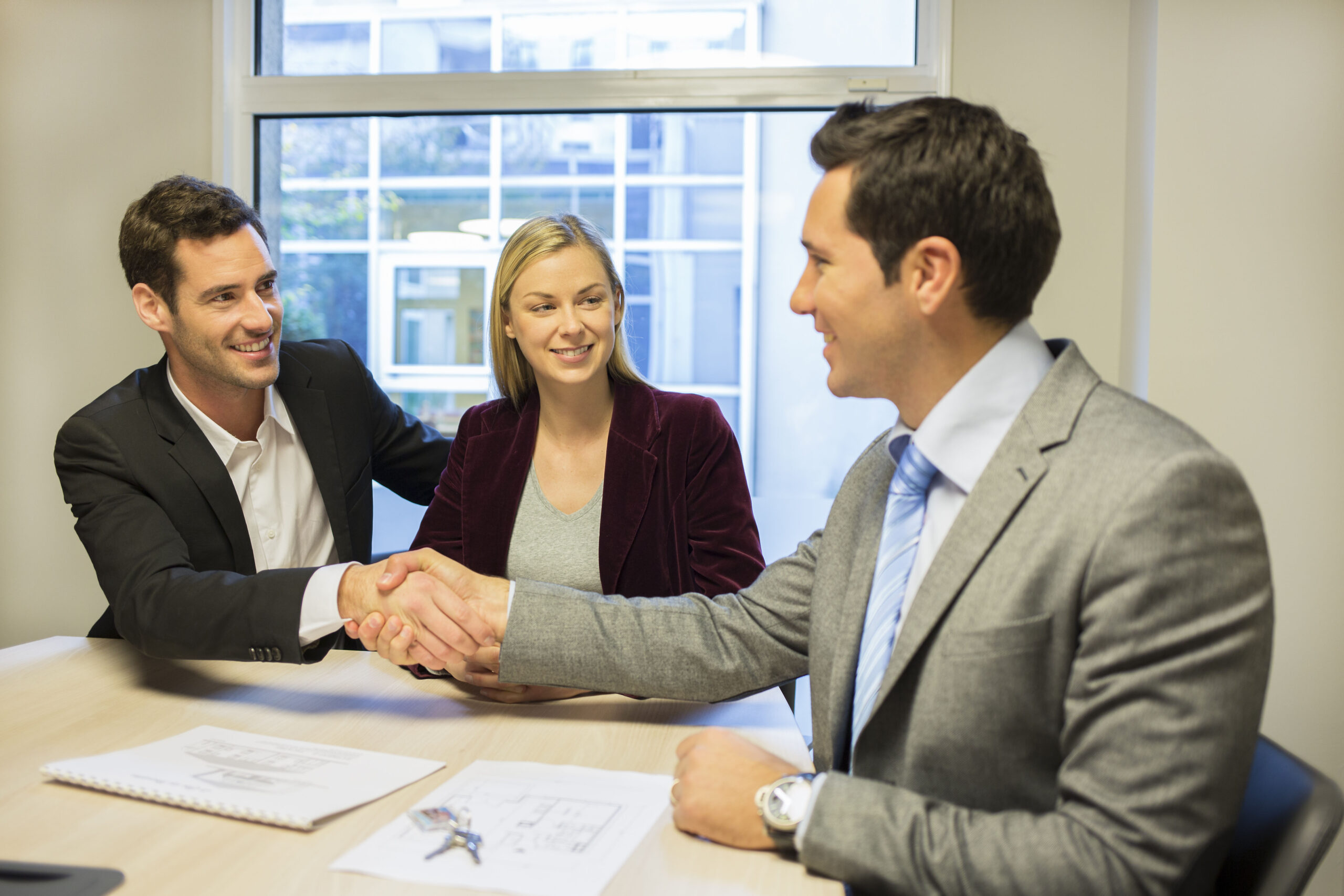 3 Benefits of Working With a Local Real Estate Agent